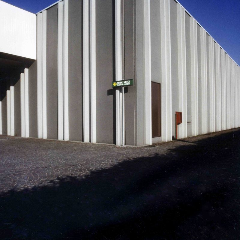 Fondo Efrem Raimondi - Fabbrica, lavoro, profili