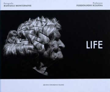 <a href="https://www.puntomarte.com/it/libro/life-1" target="_blank" rel="noopener">Link al libro</a>