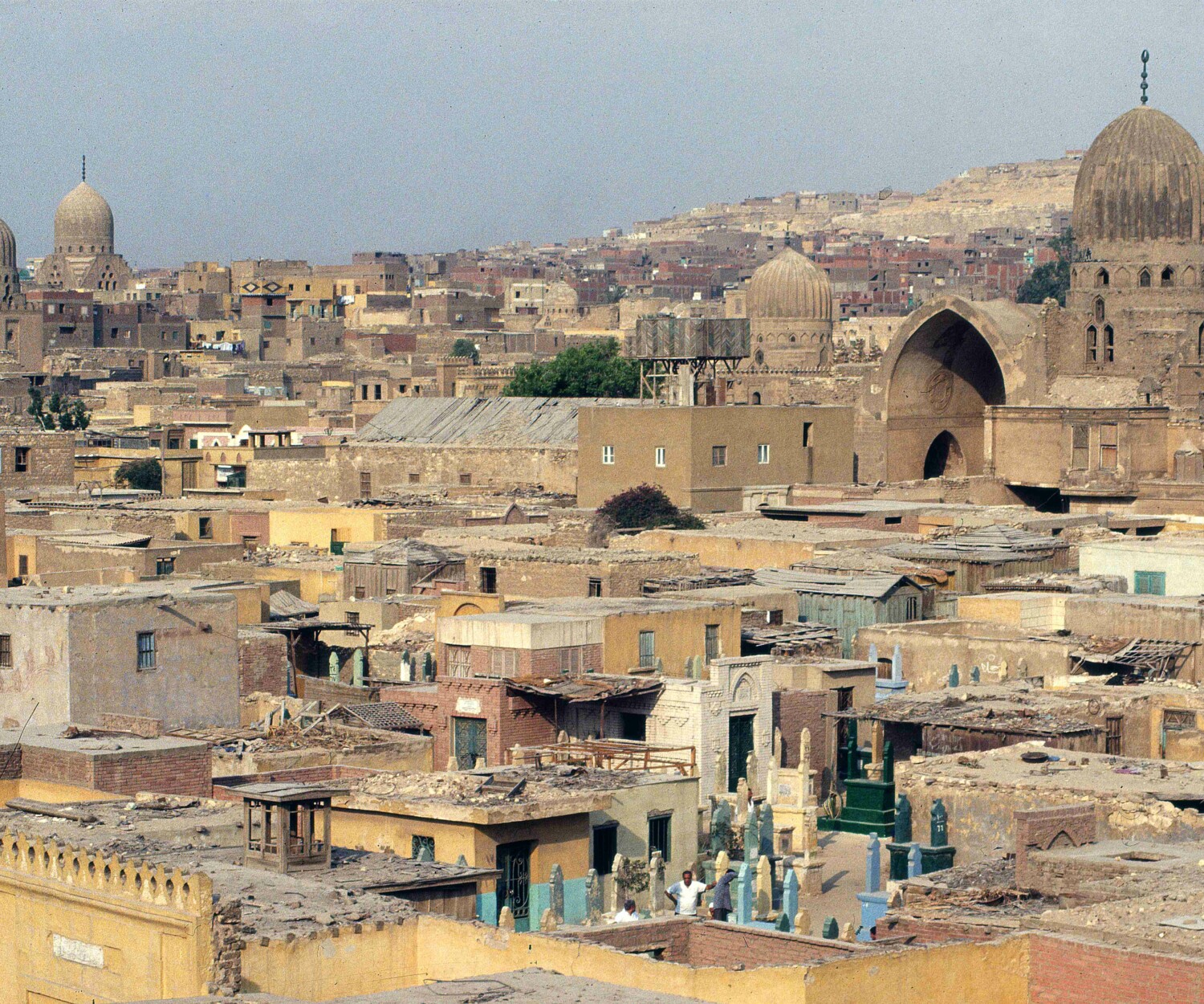 copertina Ugo Panella Città dei Morti